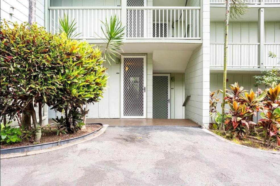 Downtown Hawaiian Theme Condo With Hot Tub, Pool & Beach - Kona Islander Inn Каилуа-Кона Экстерьер фото
