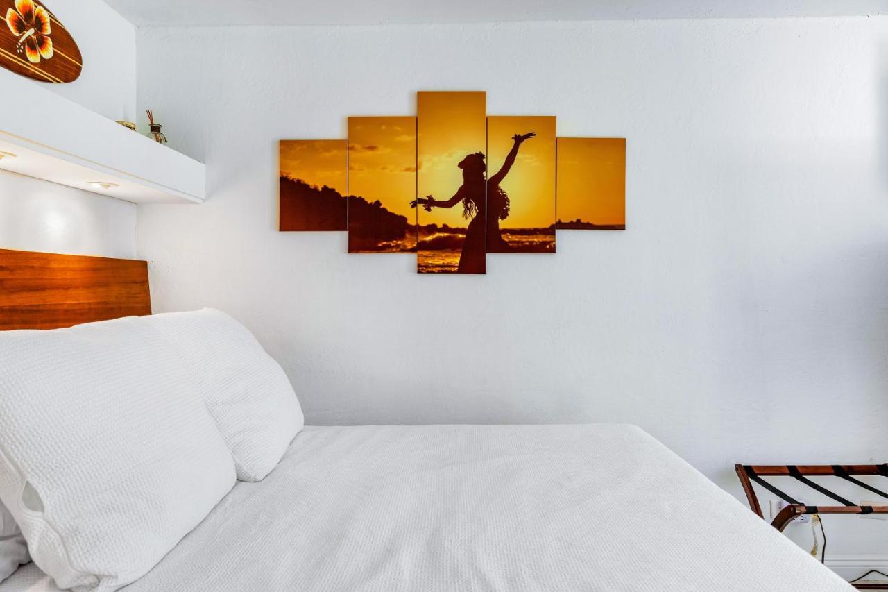 Downtown Hawaiian Theme Condo With Hot Tub, Pool & Beach - Kona Islander Inn Каилуа-Кона Экстерьер фото