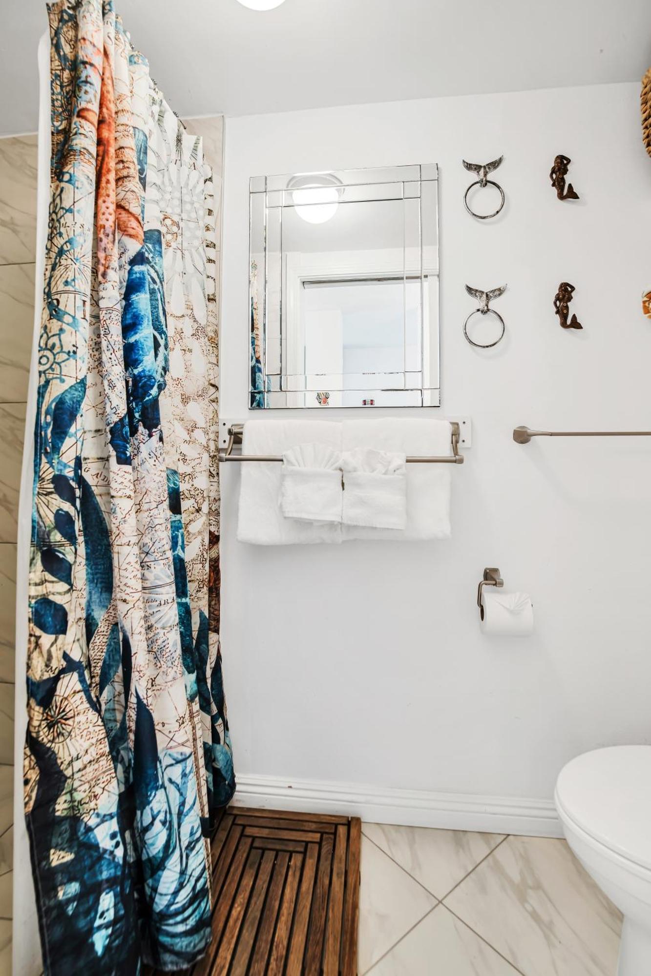Downtown Hawaiian Theme Condo With Hot Tub, Pool & Beach - Kona Islander Inn Каилуа-Кона Экстерьер фото
